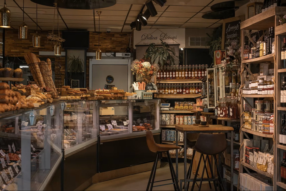 Cadzand-Bad: Traiteur "Delica Licious" am Duinplein