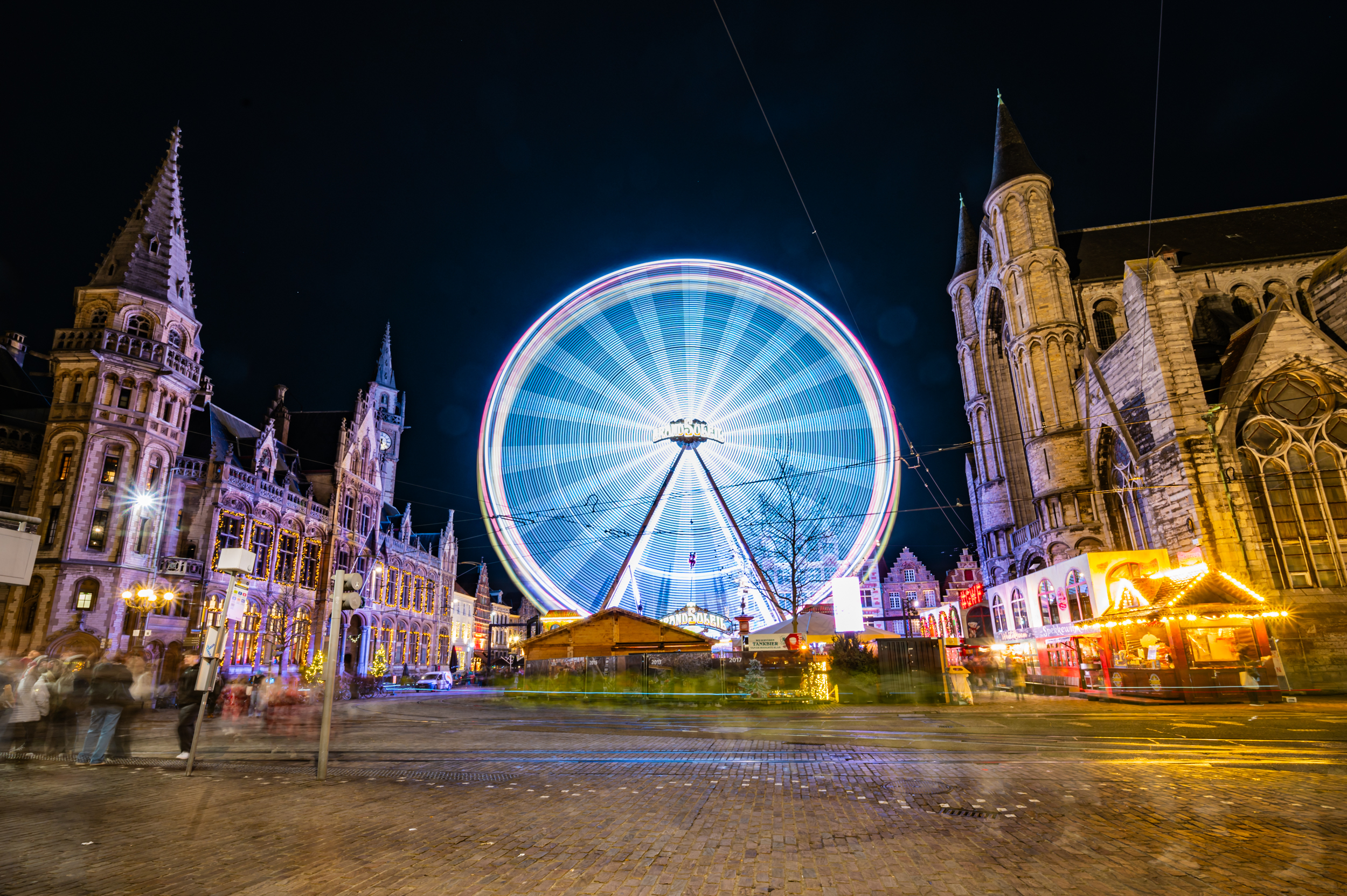 Riesenrad auf dem Genter Weihnachtsmarkt ©sdinnewethbe