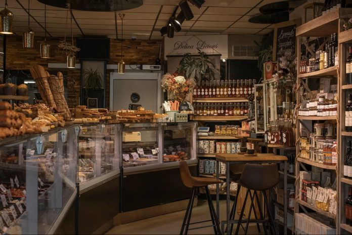 Cadzand-Bad: Traiteur "Delica Licious" am Duinplein