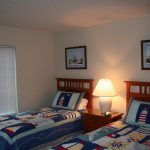 twin beds