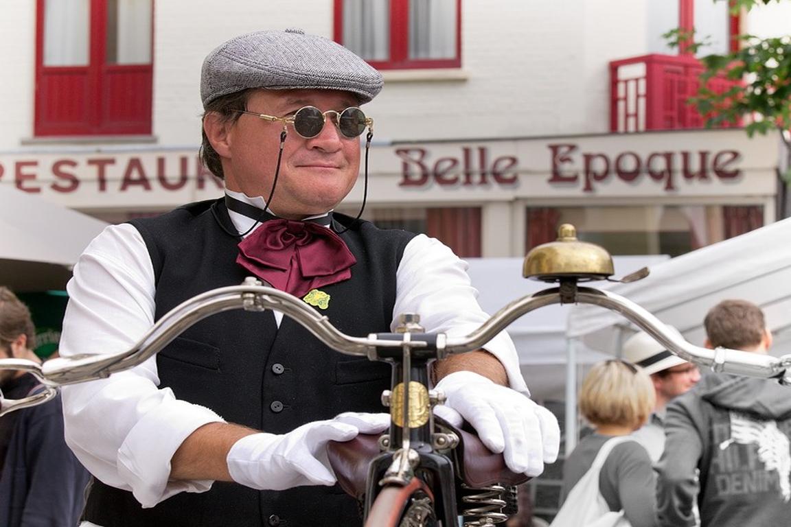 Belle-Epoque-Fest in De Haan: Oldtimerfahrer