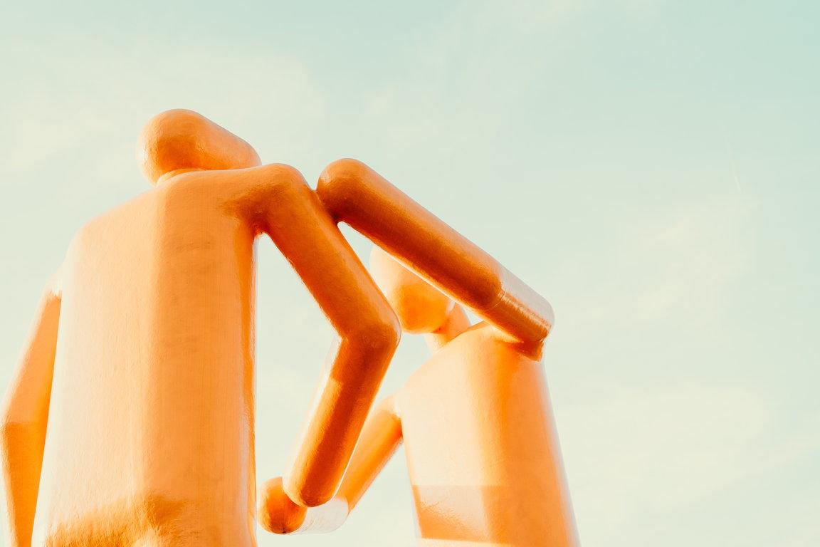 Knokke-Heist_Twee Grote AVL mannen_1 Knokke-Heist: Art Walk - Teww Grote AVL mannen