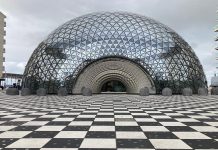 „The Sphere“ – Gläsernes Highlight auf dem Albertplein Knokke-Heist: The Sphere auf dem Albertplein