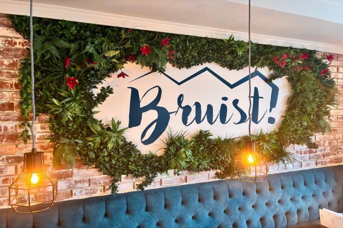 Extern-Frühstücken in Cadzand: Hotel Bruist