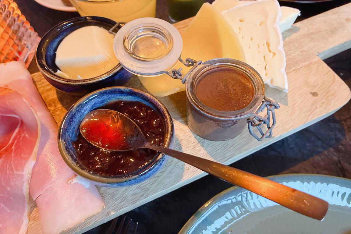 Extern-Frühstücken in Cadzand: Hotel Bruist