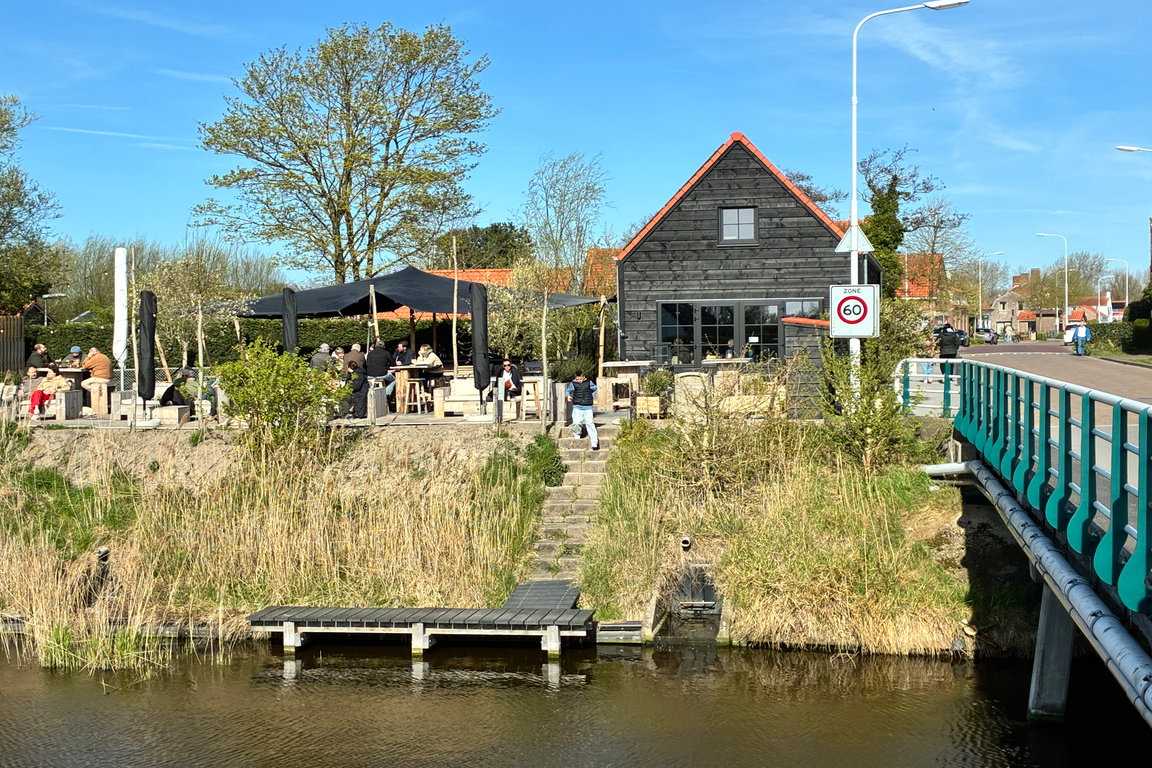 Retranchement: Gastrobar "La Terrasse 364"