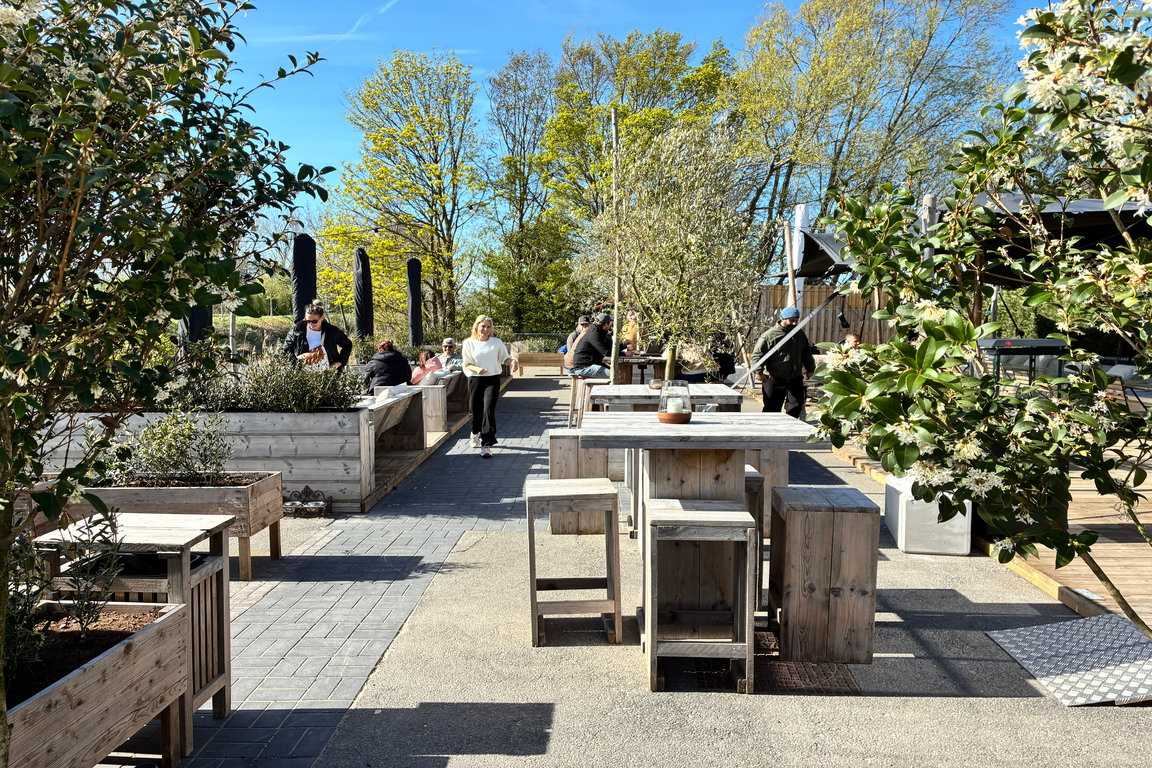 Retranchement: Gastrobar "La Terrasse 364"